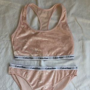 Calvin Klein Crushed Velvet Bra & Panties (2) NWOT